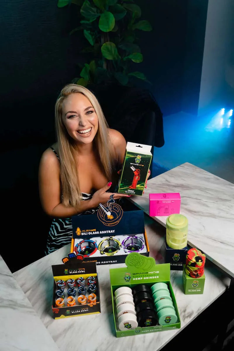 INDUSTRY INSIGHTS BEST-SELLING CATEGORIES