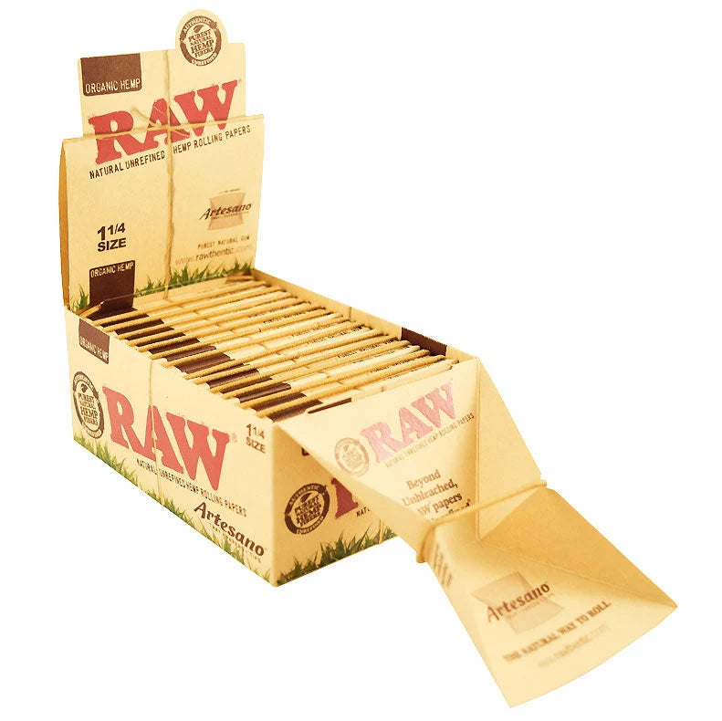 RAW Organic Hemp Artesano 1 1/4 (15ct Display)